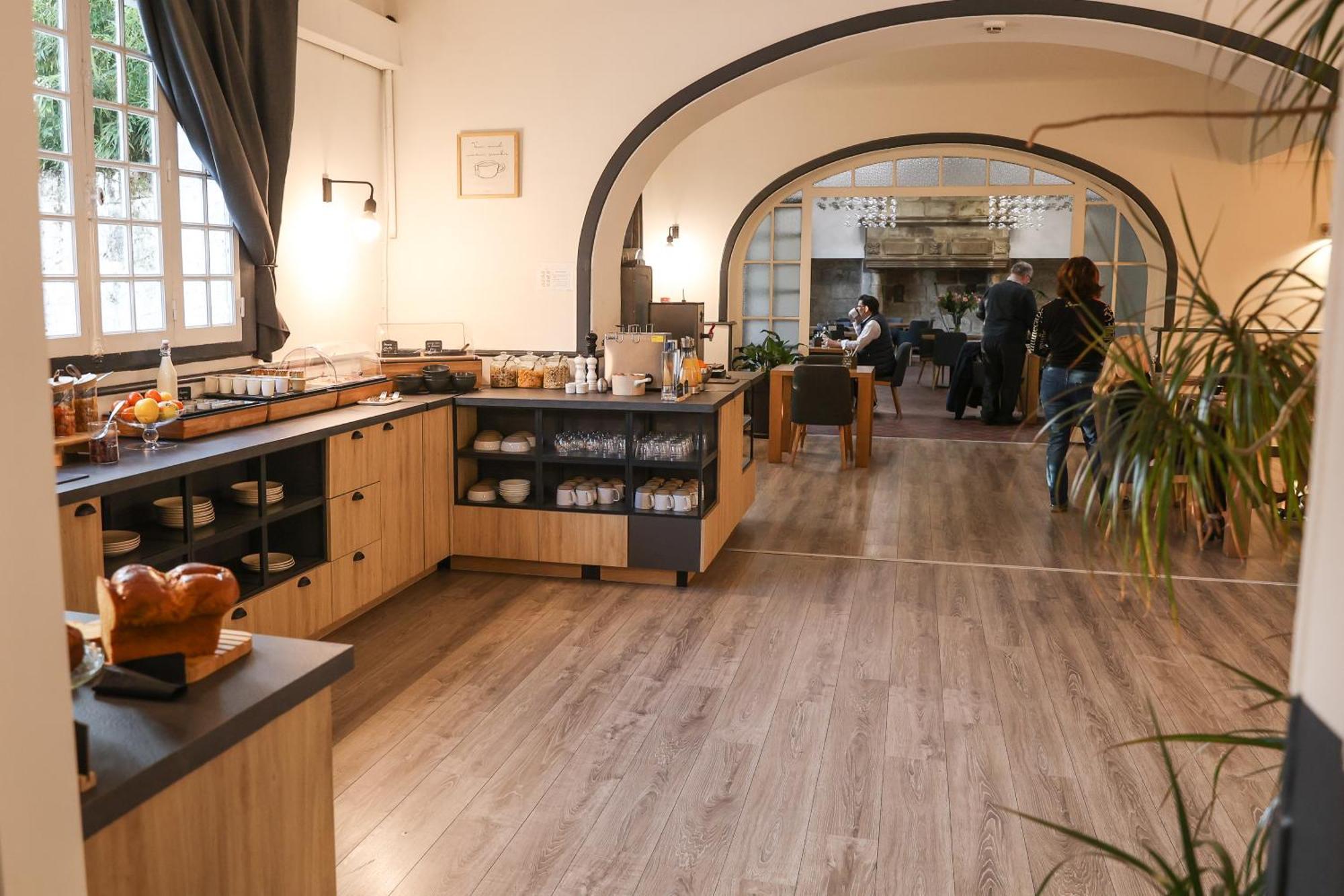 Hotel La Reserve De Brive Екстериор снимка